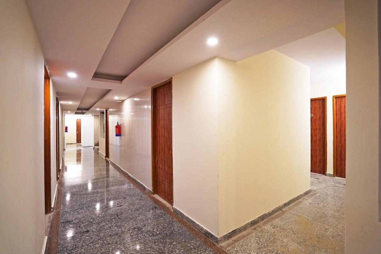 Oyo Flagship 77122 Gmd Vasundhara Ghaziabad Exterior foto